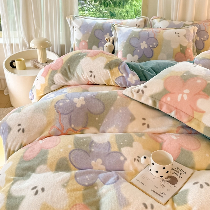 91家纺网 家纺一手货源 找家纺 富之航家纺 2024新款高克重小清新牛奶绒四件套 春日妮彩