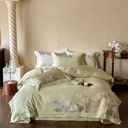 91家纺网 家纺一手货源 找家纺 沐晴 2024秋冬新款100支长绒棉纯色绣花宽边工艺款四件套 墨雨云间-绿