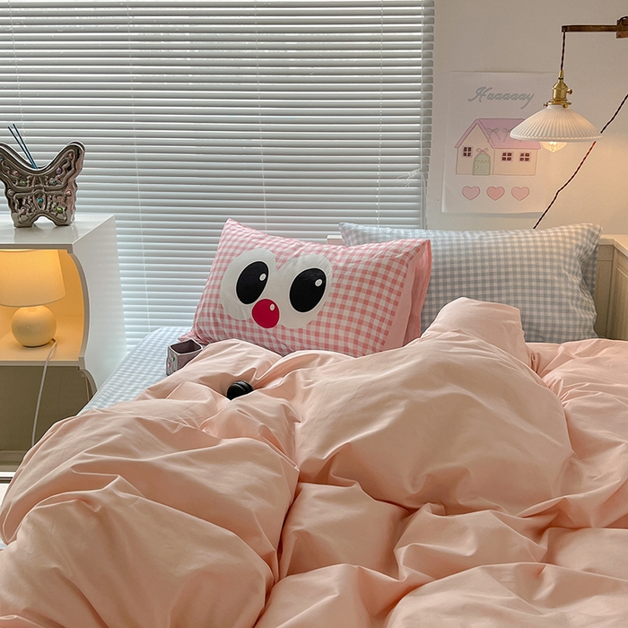 91家纺网 家纺一手货源 找家纺 2024新款全棉纯色大版枕套混搭款四件套 甜心可露丽