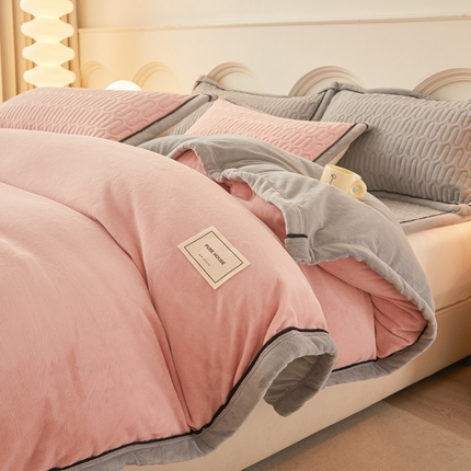 91家纺网 家纺一手货源 找家纺 （总）爱思凯家纺 2025新款千寻-新棉绒被套系列