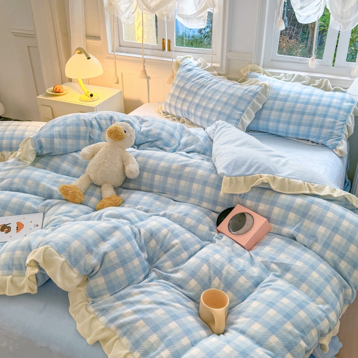 91家纺网 家纺一手货源 找家纺 2024新款高克重韩版牛奶绒四件套-奶油格子系列 奶油蓝格