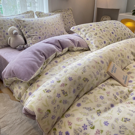 91家纺网 家纺一手货源 找家纺 梦澜蒂 2024新款220克樱花绒牛奶绒被套牛奶绒印花四件套