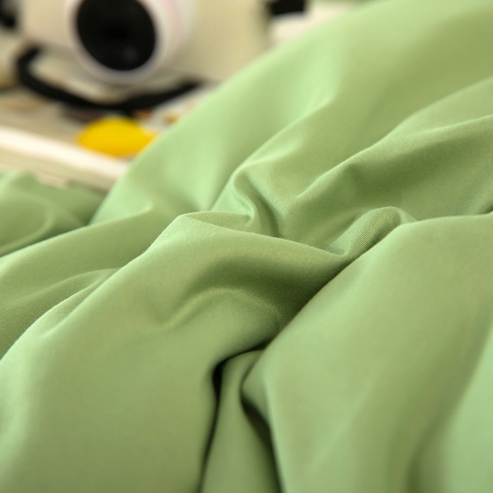 91家纺网 家纺一手货源 找家纺 梓依家纺 2024新款亲肤磨毛纯色拼色轻奢系列四件套 果绿