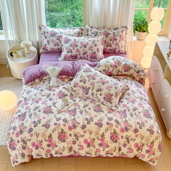 91家纺网 家纺一手货源 找家纺 富之航家纺 2024新款高克重小清新牛奶绒四件套 花园兔-紫