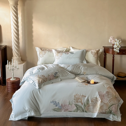 91家纺网 家纺一手货源 找家纺 沐晴 2024秋冬新款100支长绒棉纯色绣花宽边工艺款四件套 墨雨云间-蓝