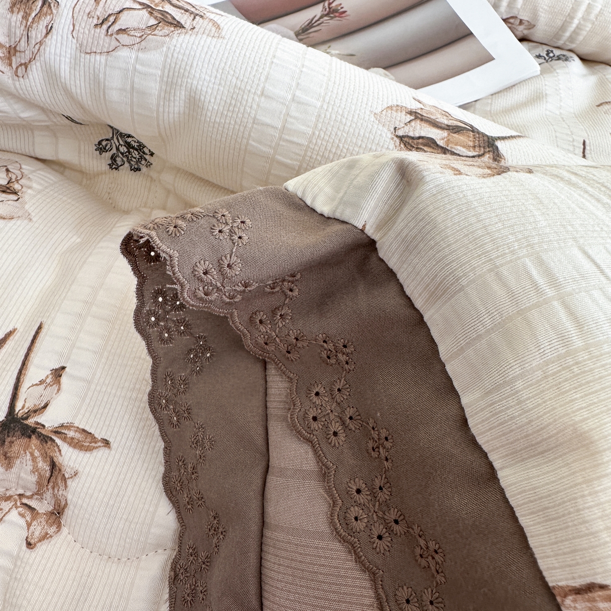 91家纺网 家纺一手货源 找家纺 81号家纺 2024新款云织纱被子被芯冬被春秋被大豆被 暗香