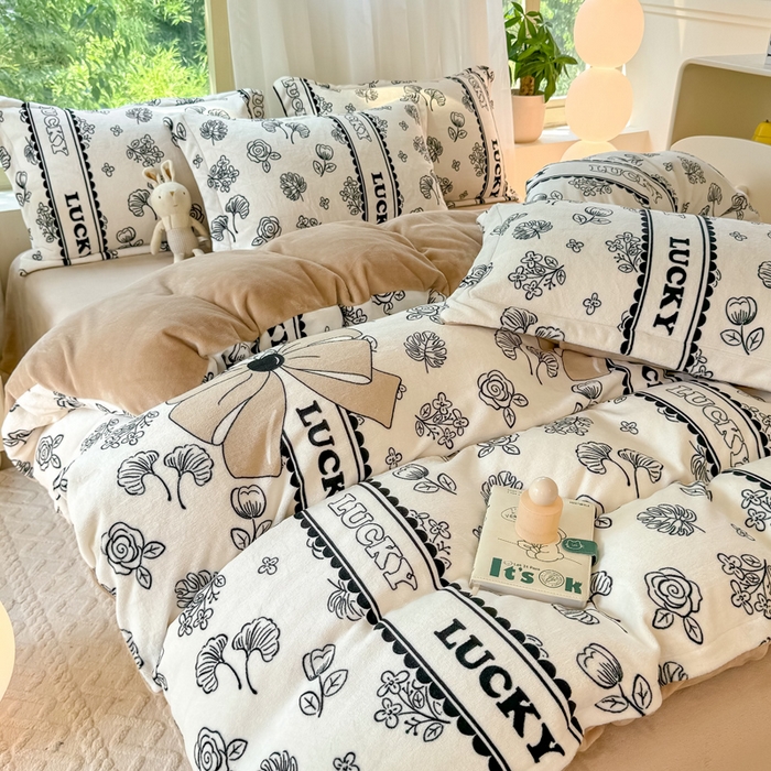 91家纺网 家纺一手货源 找家纺 富之航家纺 2024新款高克重小清新牛奶绒四件套 墨染花郁