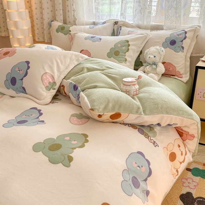 91家纺网 家纺一手货源 找家纺 全季家居 2024新款A类小清新印花牛奶绒高克重加厚保暖被套单件 恐龙世家