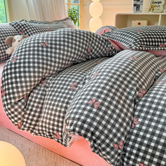 91家纺网 家纺一手货源 找家纺 富之航家纺 2024新款高克重小清新牛奶绒四件套 翩翩起舞