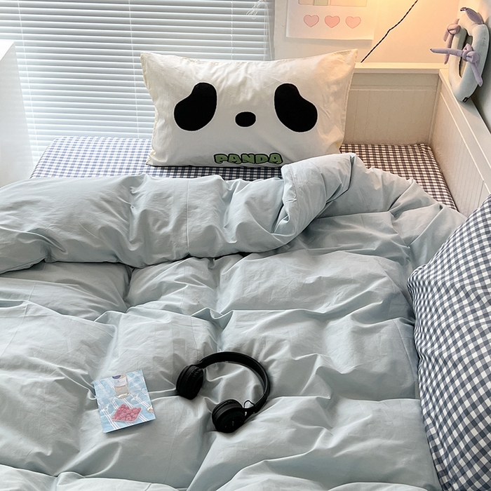 91家纺网 家纺一手货源 找家纺 2024新款全棉纯色大版枕套混搭款四件套 蓝莓牛乳