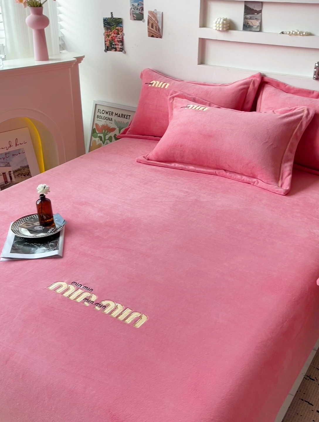 91家纺网 家纺一手货源 找家纺 言熙居 2024新款牛奶绒刺绣纯色360度全包床笠三件套 喵喵-玉