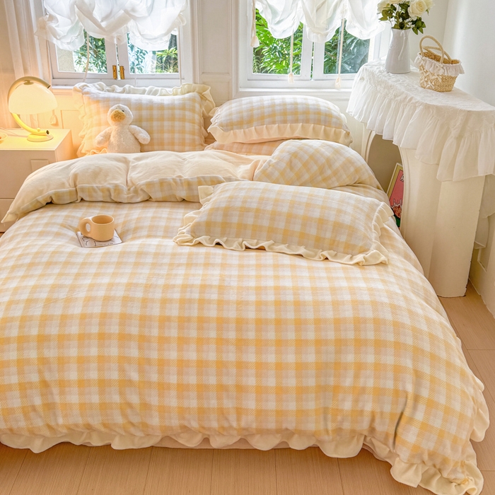 91家纺网 家纺一手货源 找家纺 2024新款高克重韩版牛奶绒四件套-奶油格子系列 奶油黄格