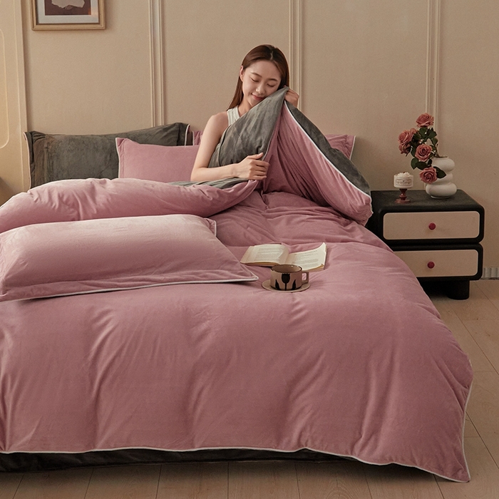 91家纺网 家纺一手货源 找家纺 澳梵家居 澳梵家居 2024新款A类宝宝绒嵌绳款四件套--【雅致系列】 豆沙+灰