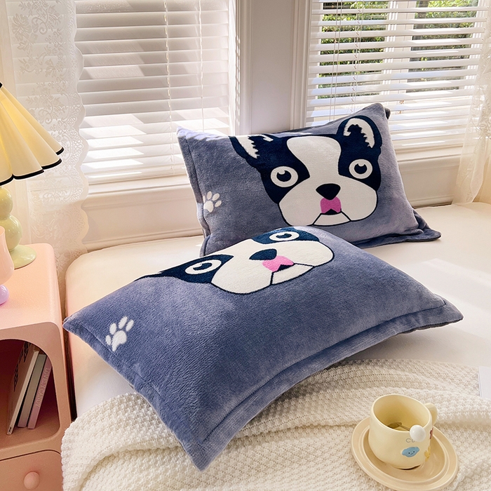 91家纺网 家纺一手货源 找家纺 梦舒羽 2025新款冬季法莱绒枕套牛奶绒枕头套单人宿舍珊瑚绒枕芯套 二哈