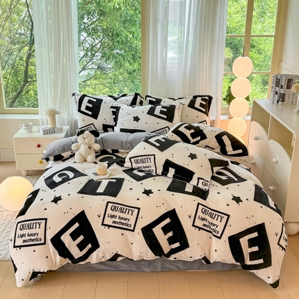 91家纺网 家纺一手货源 找家纺 富之航家纺 2024新款高克重小清新牛奶绒四件套 玩趣字母