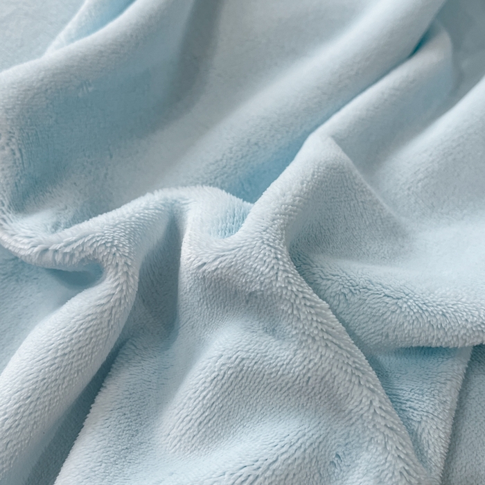 91家纺网 家纺一手货源 找家纺 苏木年华 2024新款无印良品风230克全消光牛奶绒大拼角压线刺绣四件套-塔莉 塔莉-轻蓝