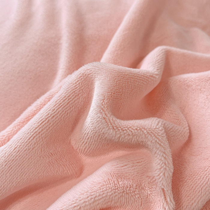 91家纺网 家纺一手货源 找家纺 苏木年华 2024新款无印良品风230克全消光牛奶绒大拼角压线刺绣四件套-塔莉 塔莉-粉
