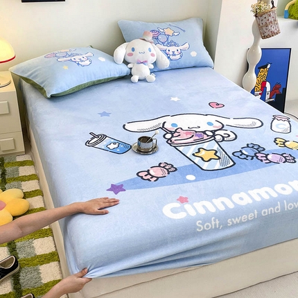 91家纺网 家纺一手货源 找家纺 （总）米帛家纺 2024新款A类三丽鸥卡通床笠单件床罩冬季加厚牛奶绒床垫保护罩全包床单套