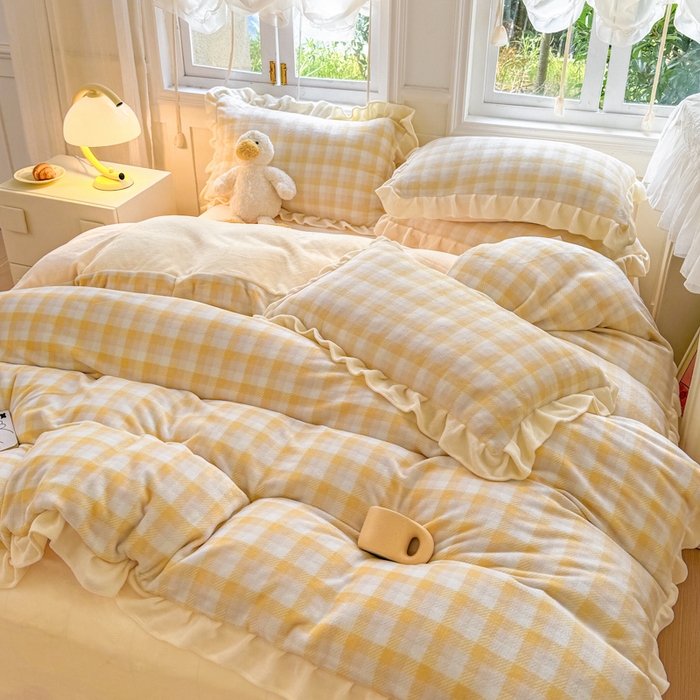 91家纺网 家纺一手货源 找家纺 2024新款高克重韩版牛奶绒四件套-奶油格子系列 奶油黄格