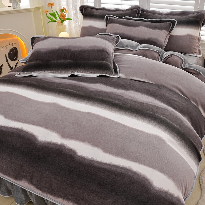 91家纺网 家纺一手货源 找家纺 红宝利 2024新款亲肤牛奶绒印花四件套 梦想家