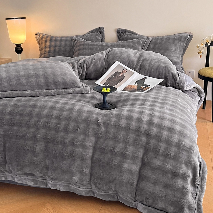 91家纺网 家纺一手货源 找家纺 欧邦 新款A类泡泡绒牛奶绒单被套夹棉床盖单品可组合 泡泡浅灰