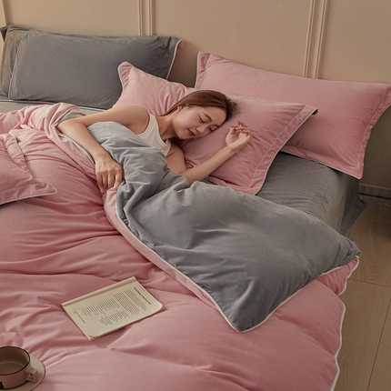 91家纺网 家纺一手货源 找家纺 澳梵家居 澳梵家居 2024新款A类宝宝绒嵌绳款四件套--【雅致系列】 浅粉+灰