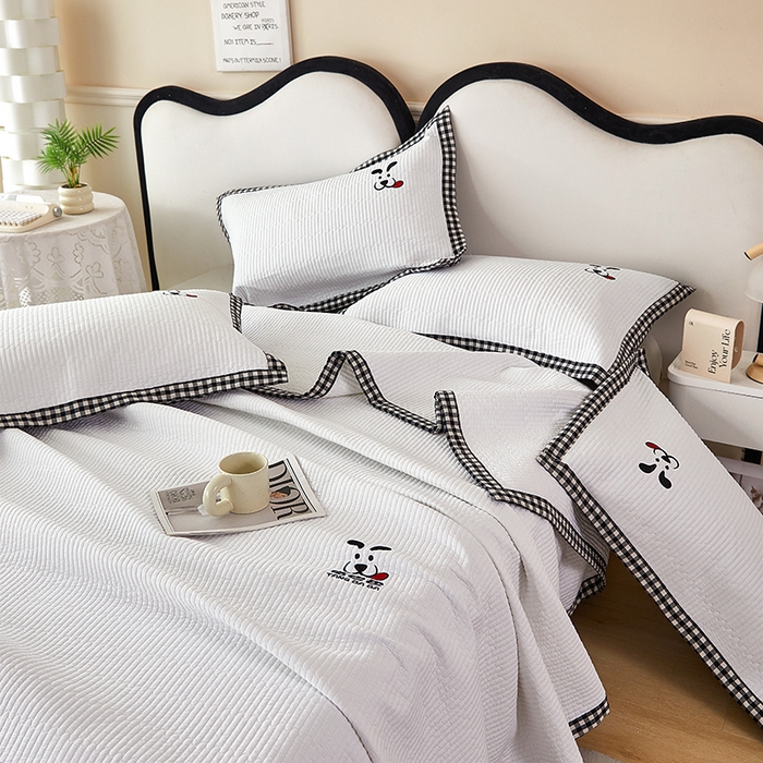 91家纺网 家纺一手货源 找家纺 （总）莎果家纺 2024新款全棉13372刺绣款高温砂洗床盖三件套