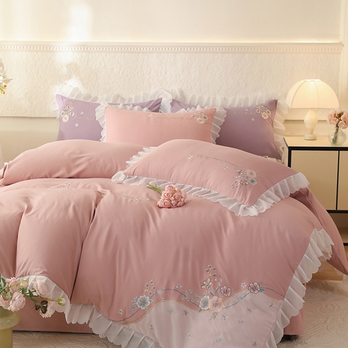 91家纺网 家纺一手货源 找家纺 艾米家居 2025新款秋冬加厚铂金磨毛刺绣花边四件套-花涧 花涧-豆沙