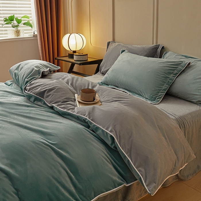 91家纺网 家纺一手货源 找家纺 澳梵家居 澳梵家居 2024新款A类宝宝绒嵌绳款四件套--【雅致系列】 浅黛蓝+灰