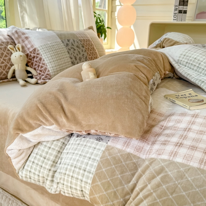 91家纺网 家纺一手货源 找家纺 富之航家纺 2024新款高克重小清新牛奶绒四件套 花漾