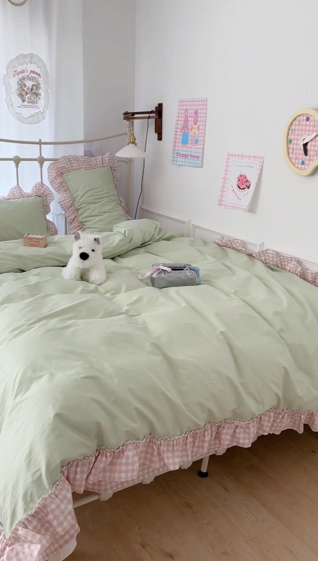 91家纺网 家纺一手货源 找家纺 2024新款花边奶油格子全棉混搭款四件套 莓莓芭乐