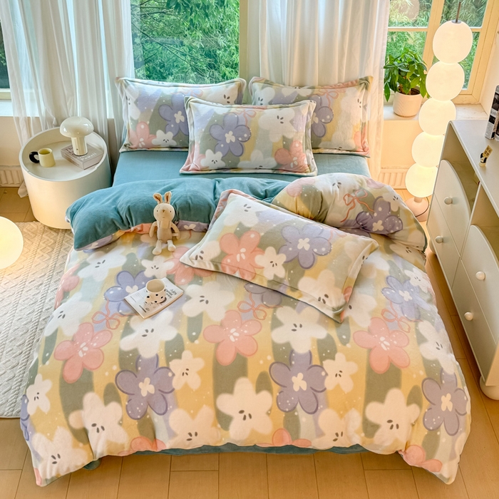 91家纺网 家纺一手货源 找家纺 富之航家纺 2024新款高克重小清新牛奶绒四件套 春日妮彩