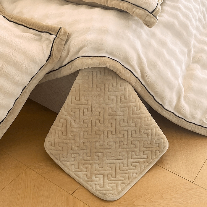 91家纺网 家纺一手货源 找家纺 欧邦 新款A类泡泡绒牛奶绒单被套夹棉床盖单品可组合 泡泡米白