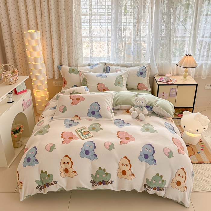 91家纺网 家纺一手货源 找家纺 全季家居 2024新款A类小清新印花牛奶绒高克重加厚保暖被套单件 恐龙世家