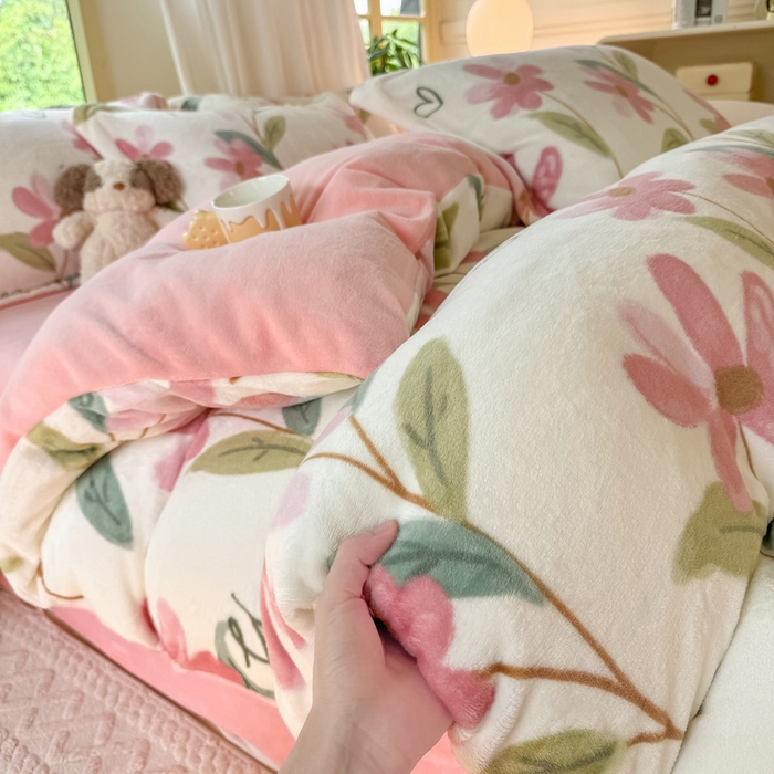 91家纺网 家纺一手货源 找家纺 富之航家纺 2024新款高克重小清新牛奶绒四件套 沐颜