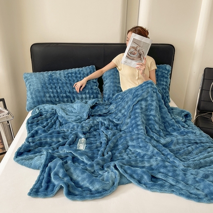 91家纺网 家纺一手货源 找家纺 （总）航途席业 2025新款牛奶绒泡泡兔毛绒毛毯午睡毯（可供跨境电商）