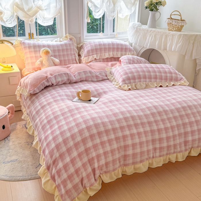 91家纺网 家纺一手货源 找家纺 2024新款高克重韩版牛奶绒四件套-奶油格子系列 奶油粉格