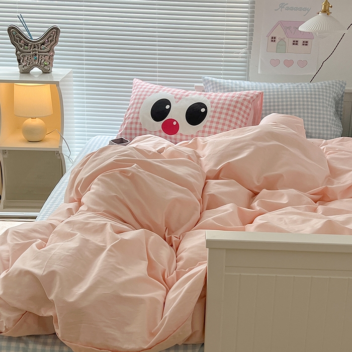 91家纺网 家纺一手货源 找家纺 2024新款全棉纯色大版枕套混搭款四件套 甜心可露丽