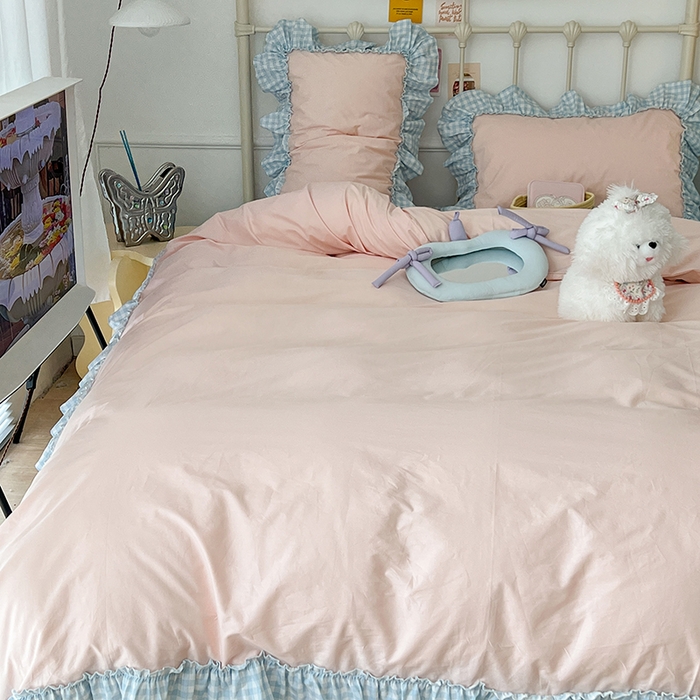 91家纺网 家纺一手货源 找家纺 2024新款花边奶油格子全棉混搭款四件套 盐莓奶芙