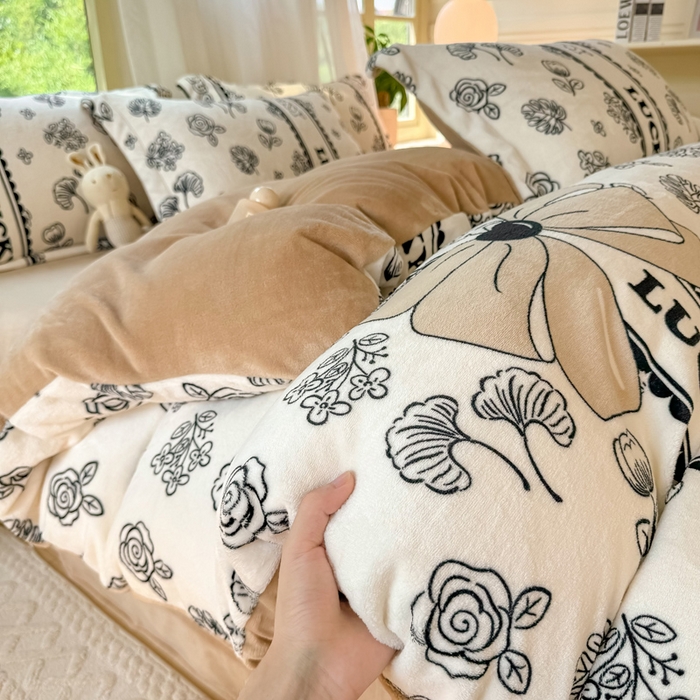 91家纺网 家纺一手货源 找家纺 富之航家纺 2024新款高克重小清新牛奶绒四件套 墨染花郁