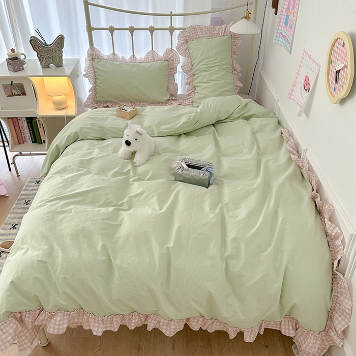 91家纺网 家纺一手货源 找家纺 2024新款花边奶油格子全棉混搭款四件套 莓莓芭乐