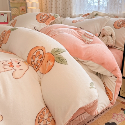 91家纺网 家纺一手货源 找家纺 （总）全季家居 2024新款A类小清新印花牛奶绒高克重加厚保暖四件套