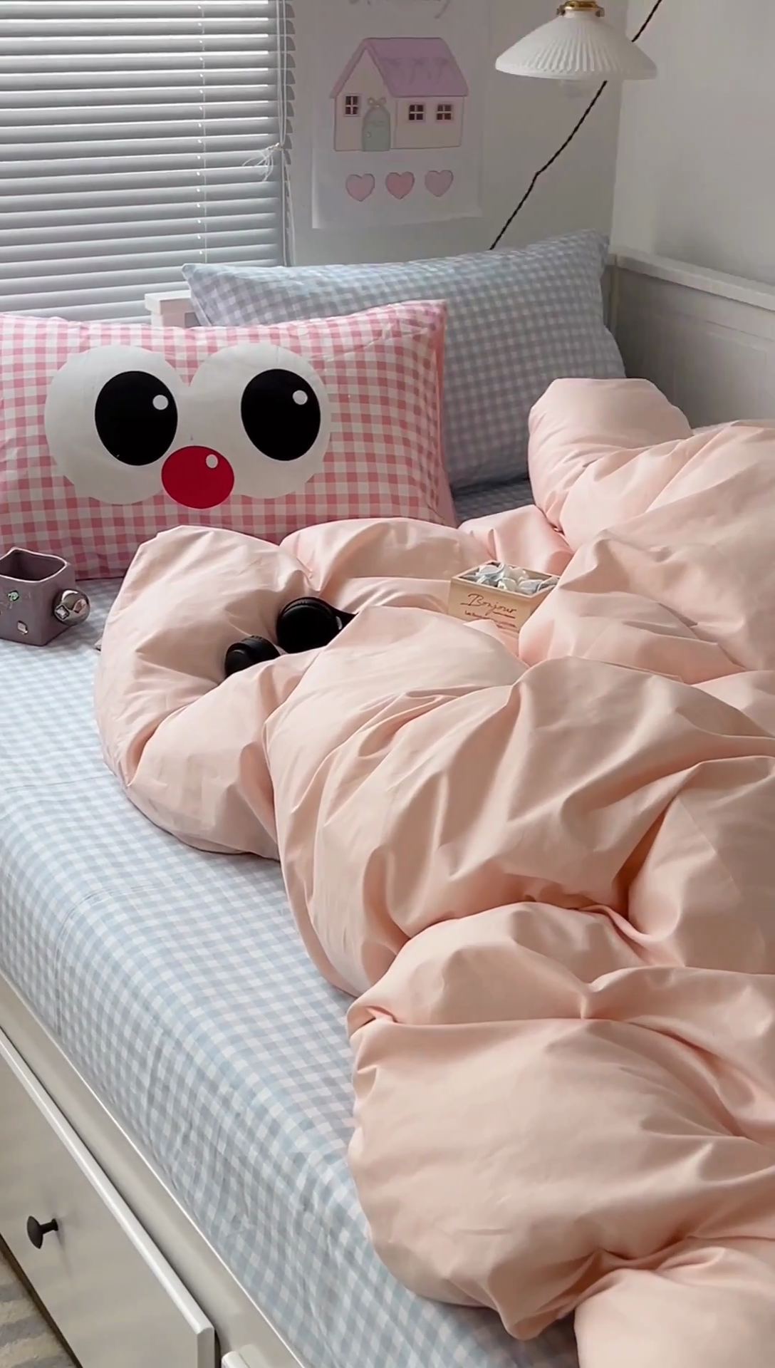 91家纺网 家纺一手货源 找家纺 2024新款全棉纯色大版枕套混搭款四件套 甜心可露丽