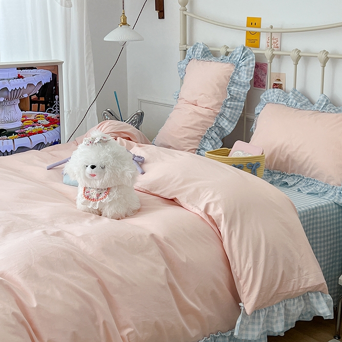 91家纺网 家纺一手货源 找家纺 2024新款花边奶油格子全棉混搭款四件套 盐莓奶芙