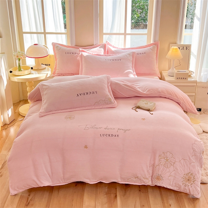 91家纺网 家纺一手货源 找家纺 绒棉世家 2025新款高端牛奶绒刺绣四件套-莫奈花园系列 莫奈花园-粉色