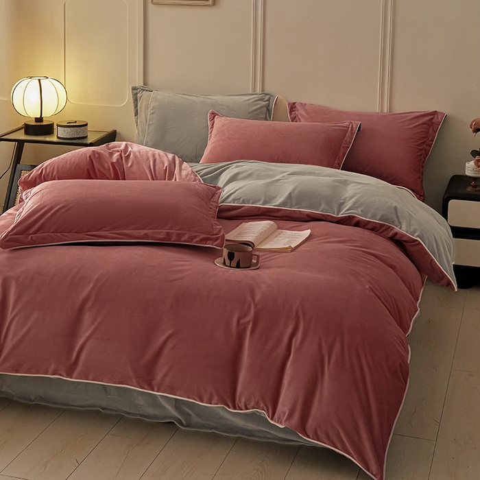 91家纺网 家纺一手货源 找家纺 澳梵家居 澳梵家居 2024新款A类宝宝绒嵌绳款四件套--【雅致系列】 晨曦红+米灰