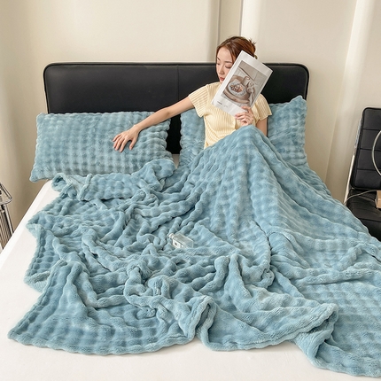 91家纺网 家纺一手货源 找家纺 （总）航途席业 2025新款牛奶绒泡泡兔毛绒毛毯午睡毯（可供跨境电商）