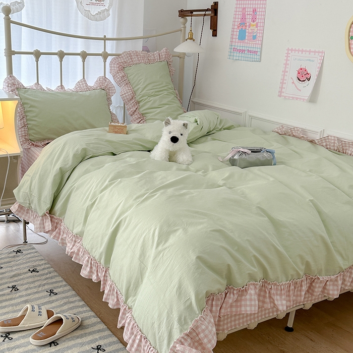 91家纺网 家纺一手货源 找家纺 2024新款花边奶油格子全棉混搭款四件套 莓莓芭乐