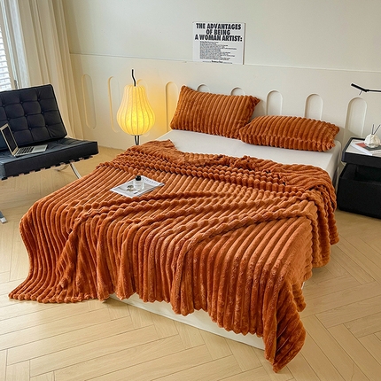 91家纺网 家纺一手货源 找家纺 航途席业 2025新款仿兔毛抽条毛毯牛奶绒毛毯午睡毯（可供跨境电商） 暖阳橙