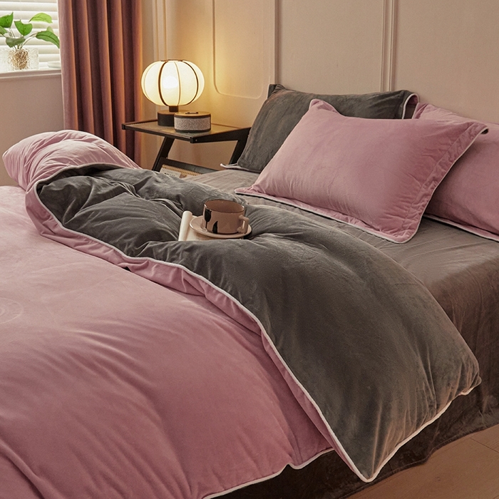 91家纺网 家纺一手货源 找家纺 澳梵家居 澳梵家居 2024新款A类宝宝绒嵌绳款四件套--【雅致系列】 豆沙+灰